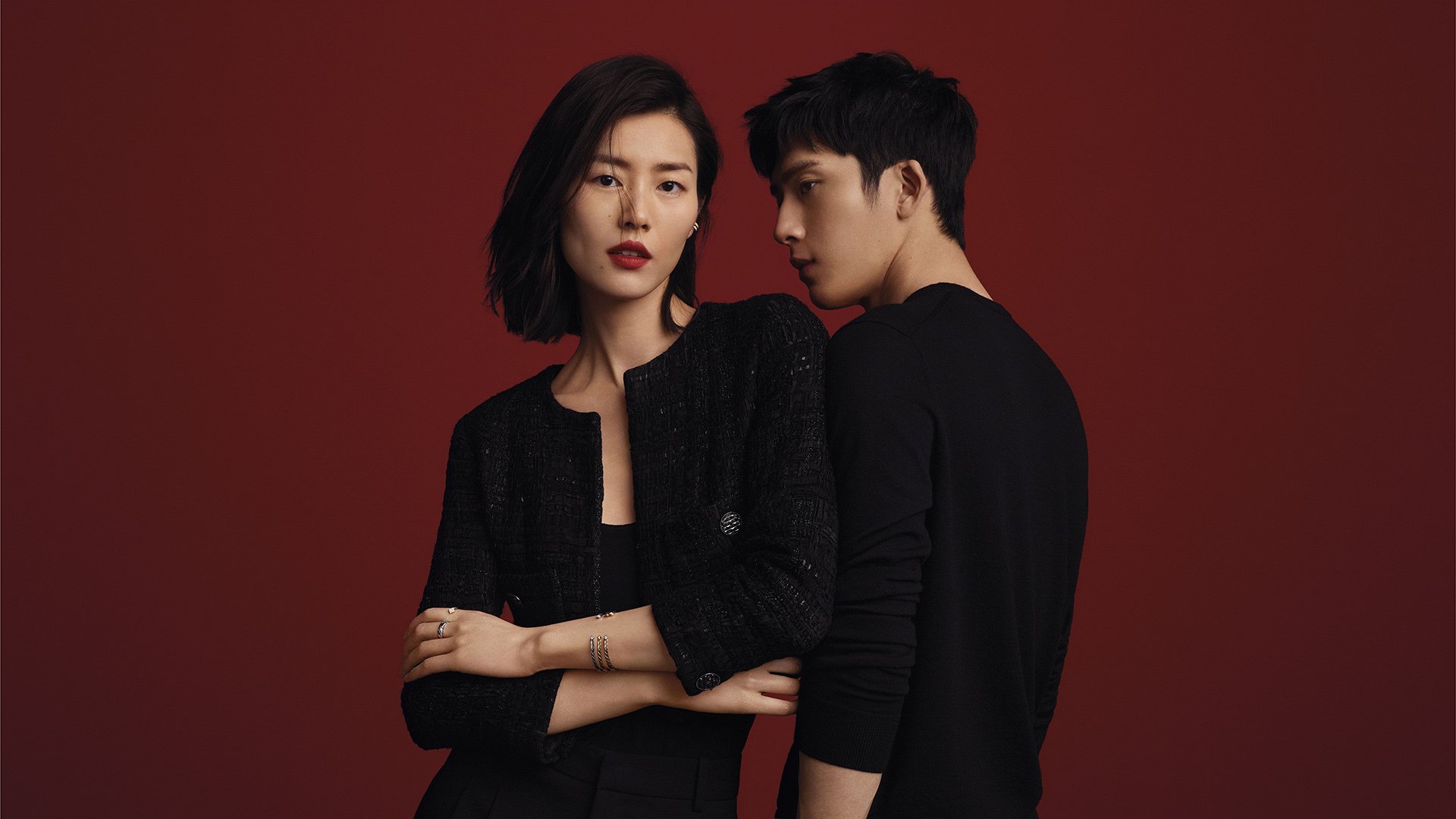 战术变化：不同联赛的攻防套路逐渐趋同，篮球赛联防战术